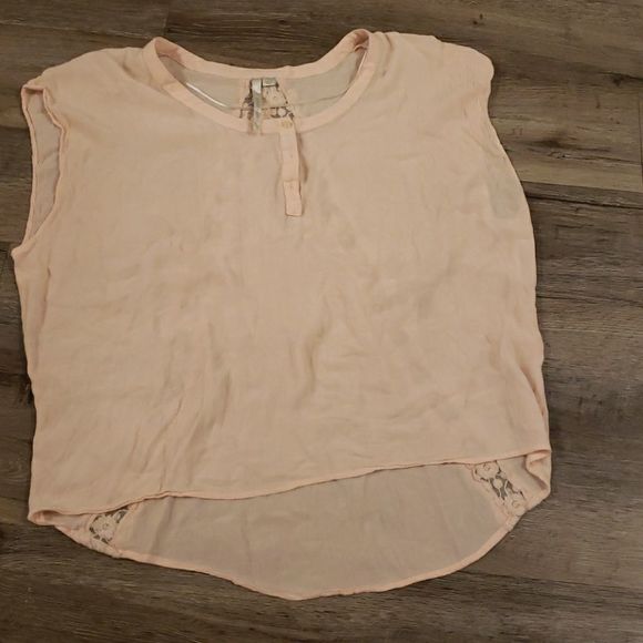 LC Lauren Conrad Dust Pink Lace Top - Picture 1 of 5